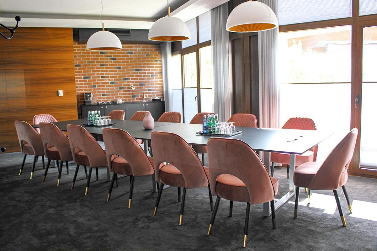 Willa Port Ostróda Exterior foto Meeting room