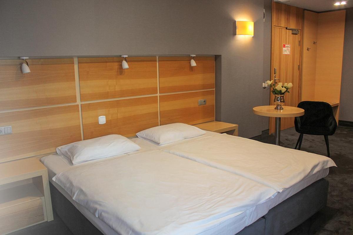 Willa Port Ostróda Exterior foto A room at the hotel